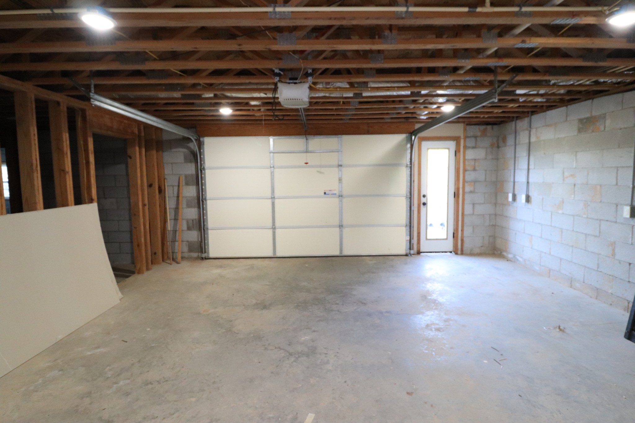 1180 Coleytown Road Lafayette, TN 37083 - Photo 33 of 42 a view of empty room with windows