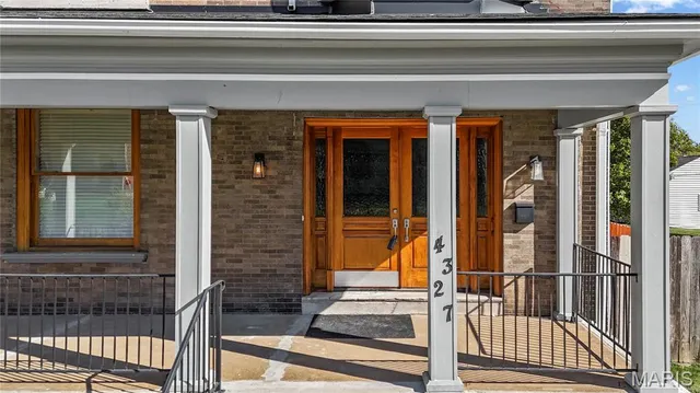 $350,000 | 4327 Washington Avenue, St. Louis, MO 63108
