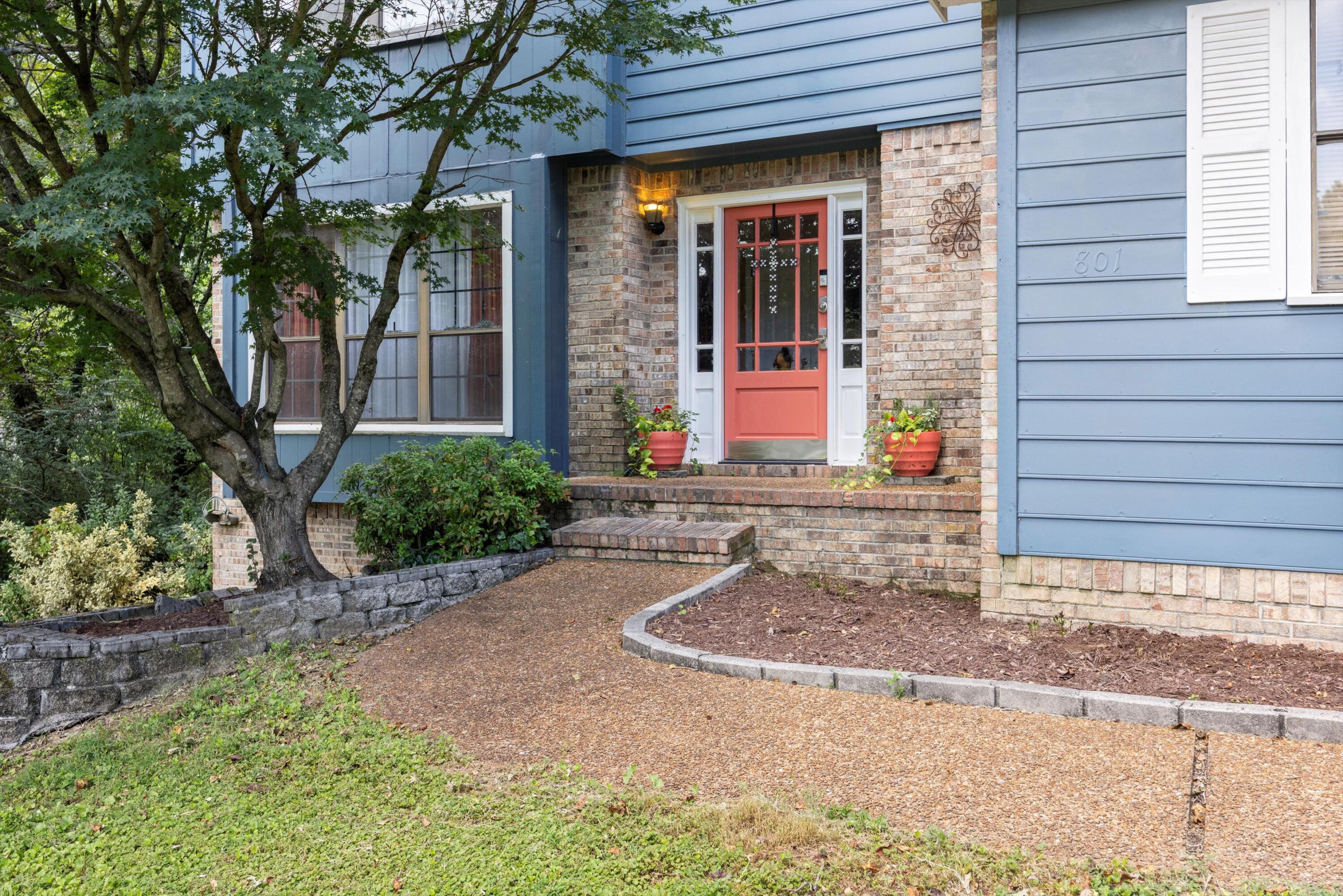 801 Susan Carol Lane Chattanooga, TN 37421 - Photo 2 of 41 04-090A0666