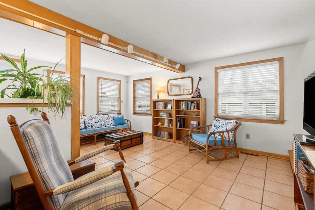 75 Pilgrim Avenue Wareham, MA 02571 - Photo 11 of 42