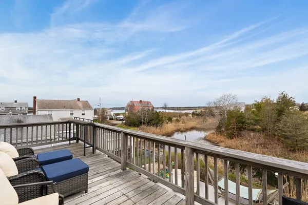 $625,000 | 75 Pilgrim Avenue, Wareham, MA 02571