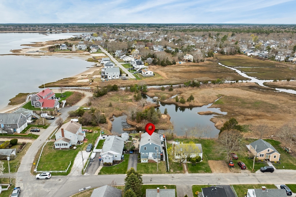75 Pilgrim Avenue Wareham, MA 02571 - Photo 5 of 42
