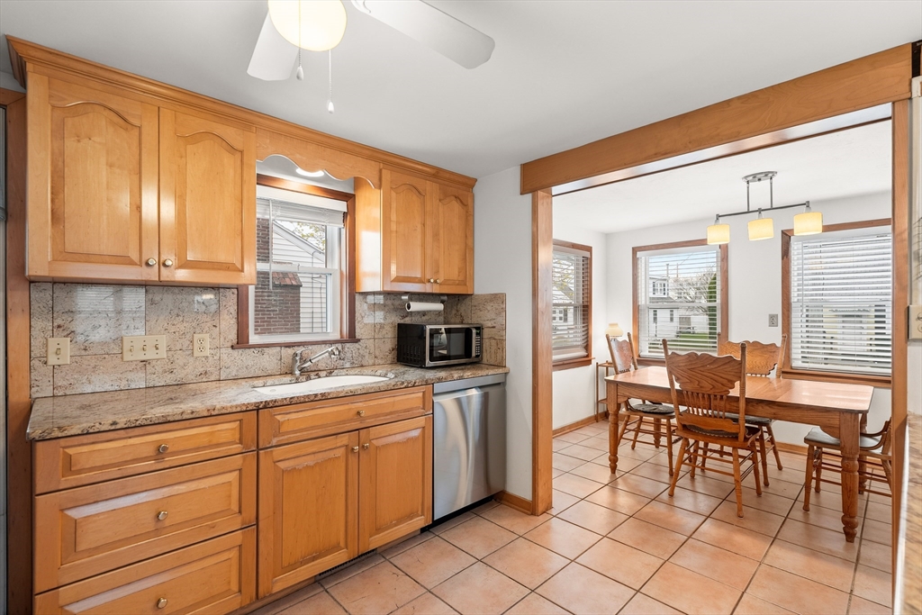 75 Pilgrim Avenue Wareham, MA 02571 - Photo 7 of 42