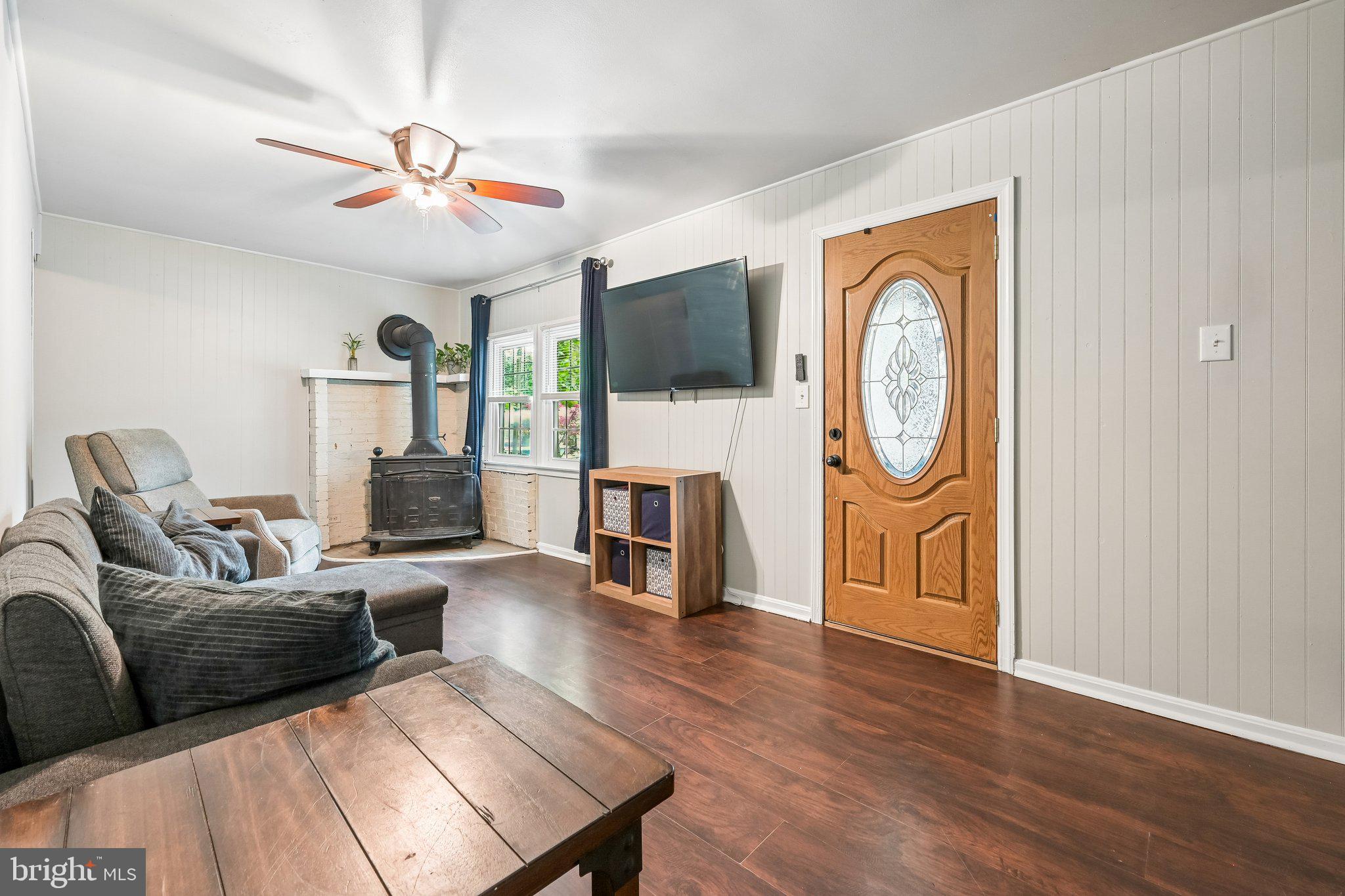 26 Wilson Road Clementon, NJ 08021 - Photo 10 of 25 Charming Wood Burning Stove