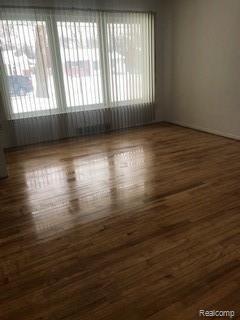 29971 Grandview Street Inkster, MI 48141 - Photo 5 of 17 IMG_3194.jpg