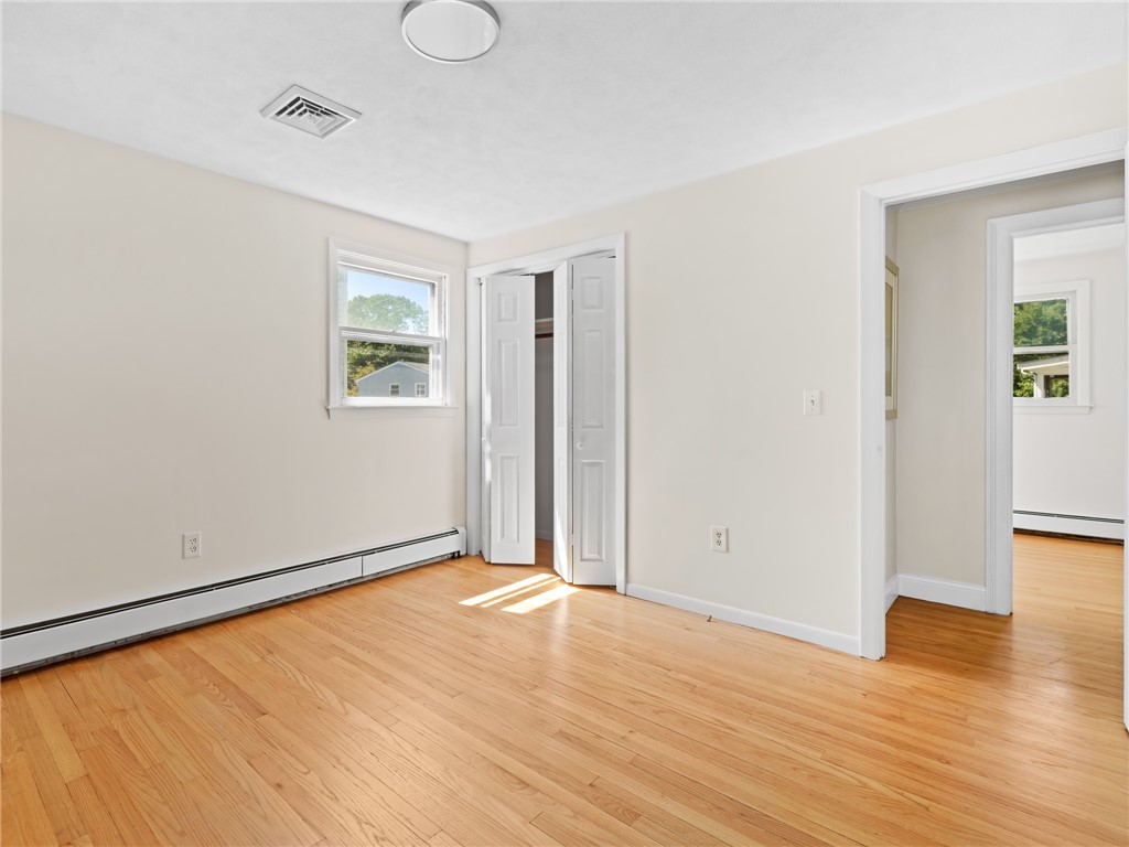 121 Kerri Lyn Road Warwick, RI 02889 - Photo 12 of 26