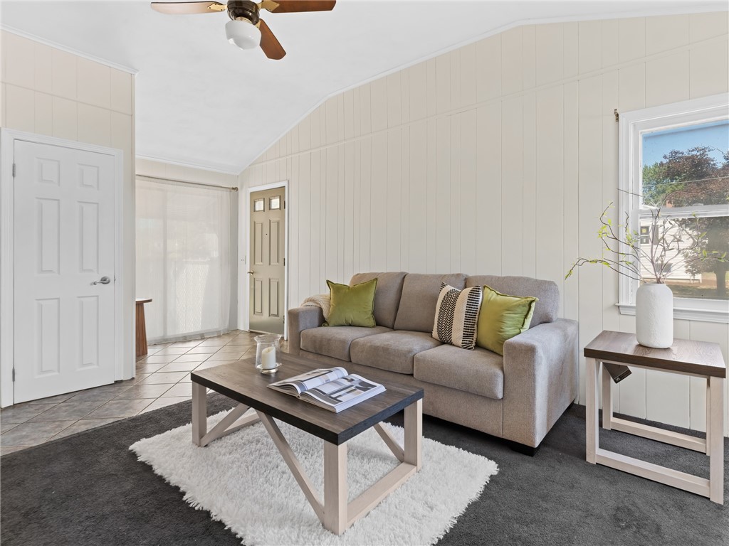 121 Kerri Lyn Road Warwick, RI 02889 - Photo 18 of 26