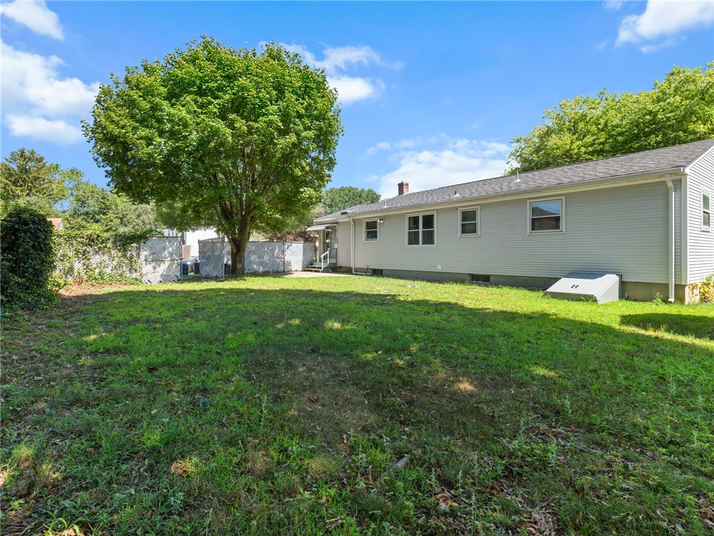 121 Kerri Lyn Road Warwick, RI 02889 - Photo 24 of 26