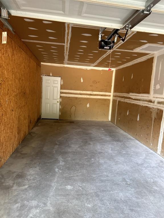 5956 North Castlegate Drive Atlanta, GA 30349 - Photo 27 of 28 a view of an empty room