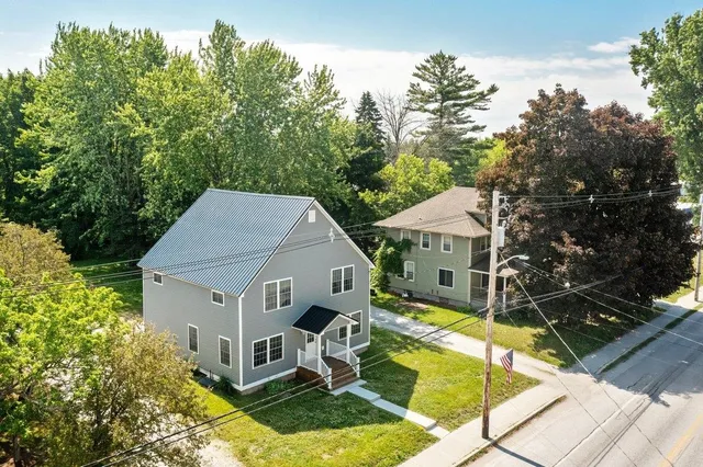 $389,000 | 55 South Main Street, Alburgh, VT 05440