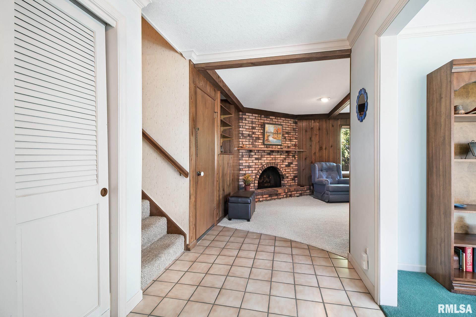 4452 Spring Street Davenport, IA 52807 - Photo 6 of 35 Gallery Image 6
