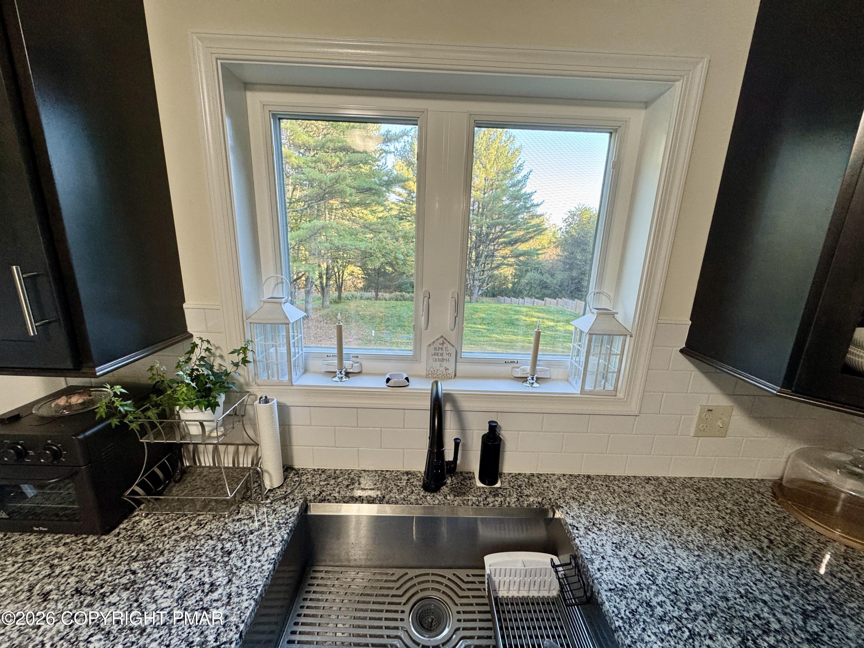 305 Ridge Road Stroudsburg, PA 18360 - Photo 5 of 22 Image 05