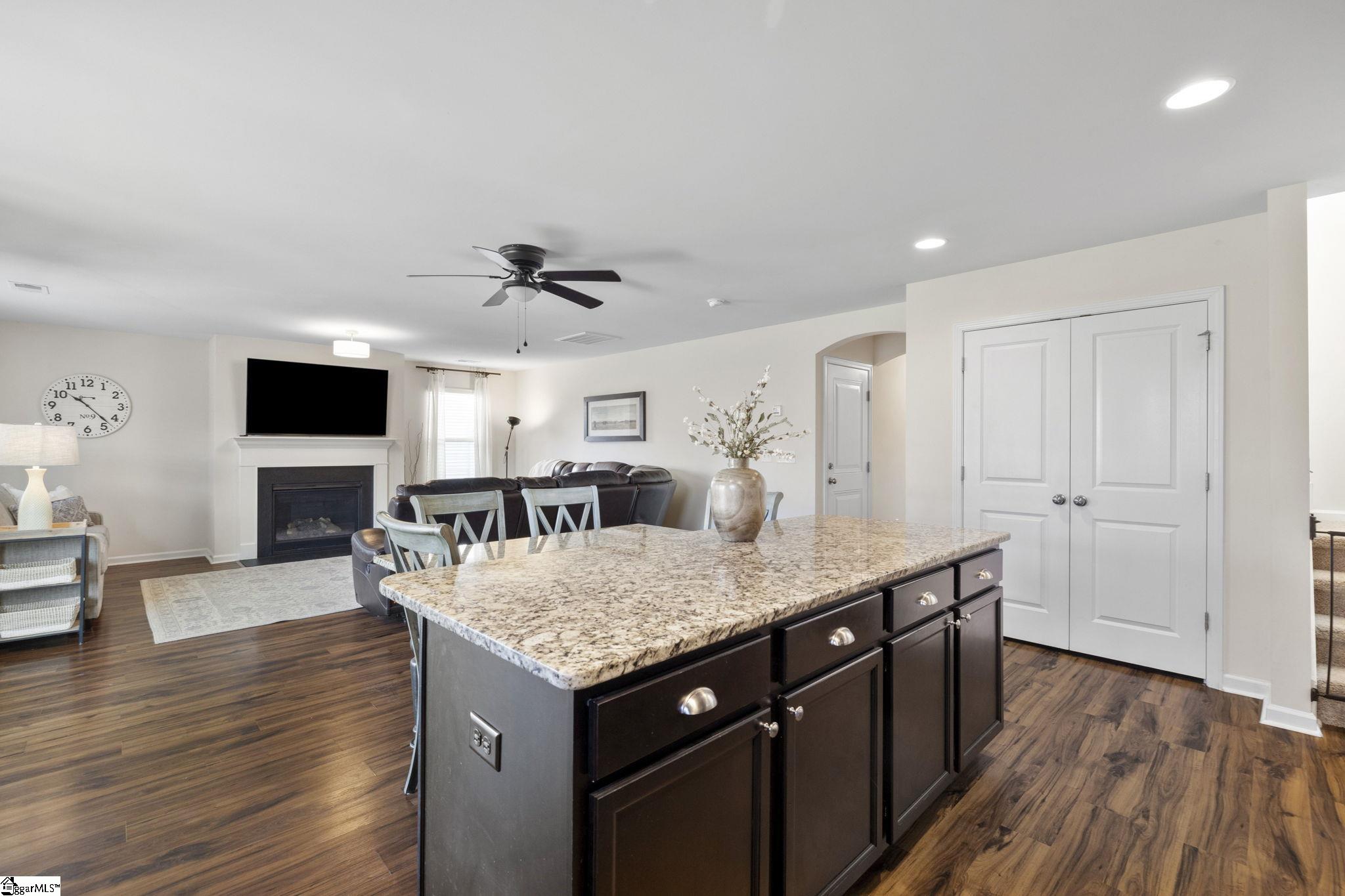 913 Knl Rdg Way Inman, SC 29349 - Photo 8 of 34