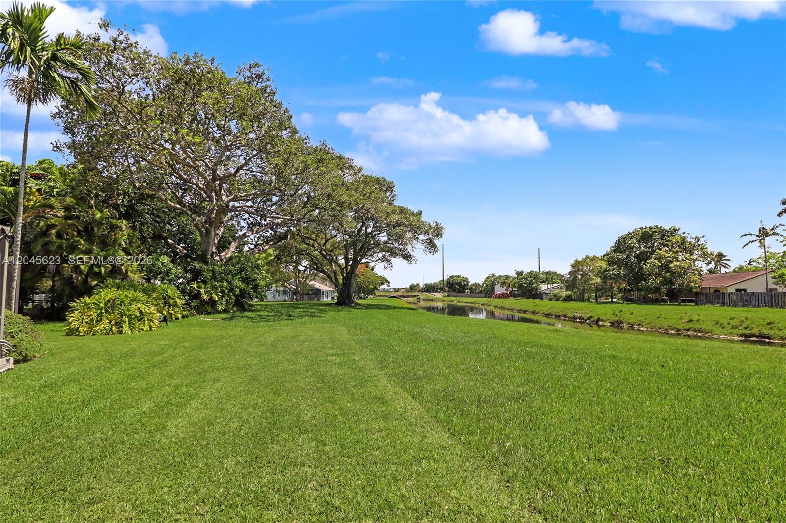 14958 Southwest 143rd Place Miami, FL 33186 - Photo 34 of 50