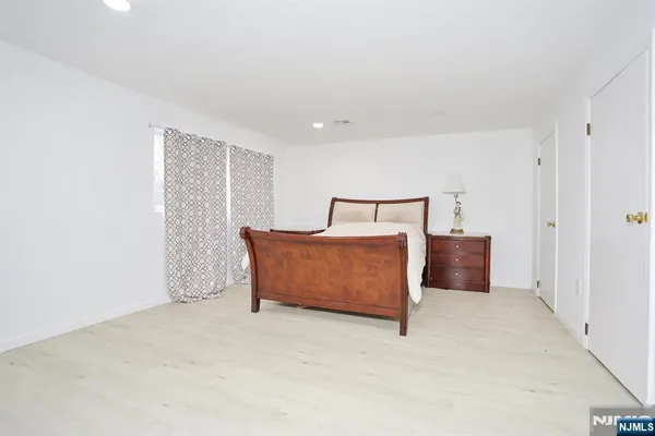 $999,000 | 294 Coolidge Avenue, Englewood, NJ 07631