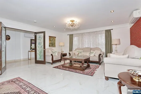 $999,000 | 294 Coolidge Avenue, Englewood, NJ 07631