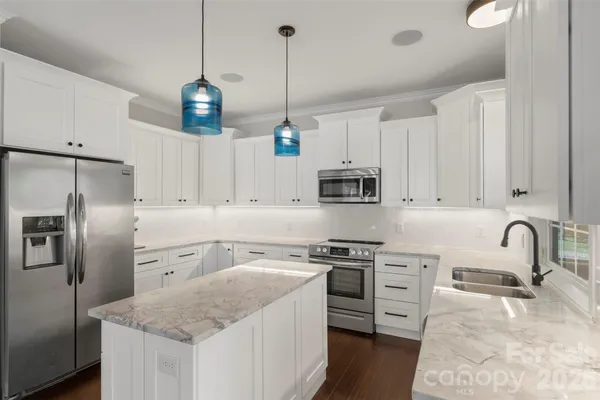 $549,900 | 7627 Annbick Lane, Charlotte, NC 28269