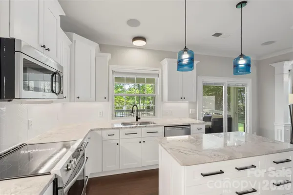 $549,900 | 7627 Annbick Lane, Charlotte, NC 28269