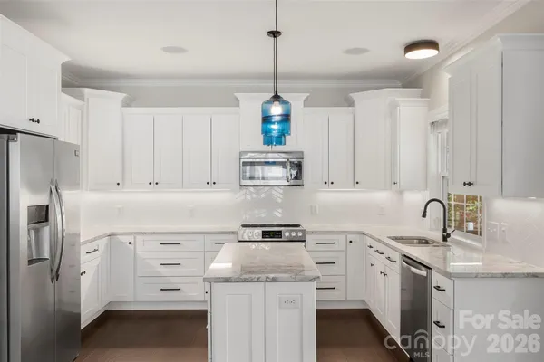 $549,900 | 7627 Annbick Lane, Charlotte, NC 28269