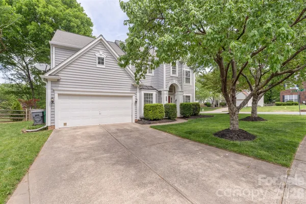 $549,900 | 7627 Annbick Lane, Charlotte, NC 28269