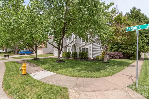 $549,900 | 7627 Annbick Lane, Charlotte, NC 28269