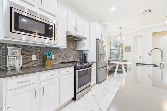 $575,000 | 20285 Corkscrew Shores Boulevard, Estero, FL 33928