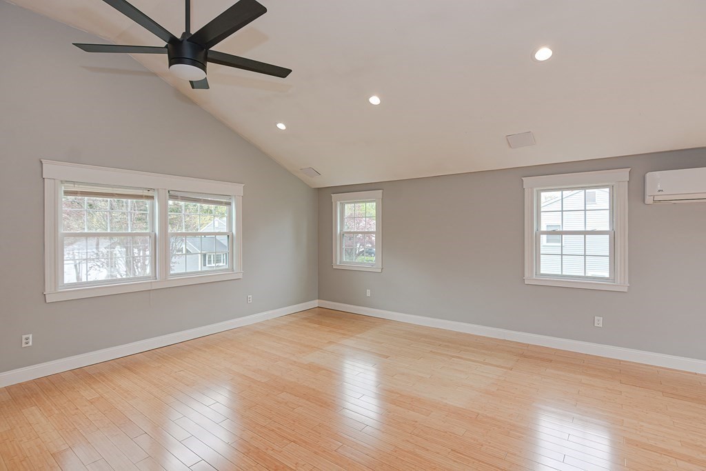 46 Crest Road Framingham, MA 01702 - Photo 10 of 23 Gallery Image 10