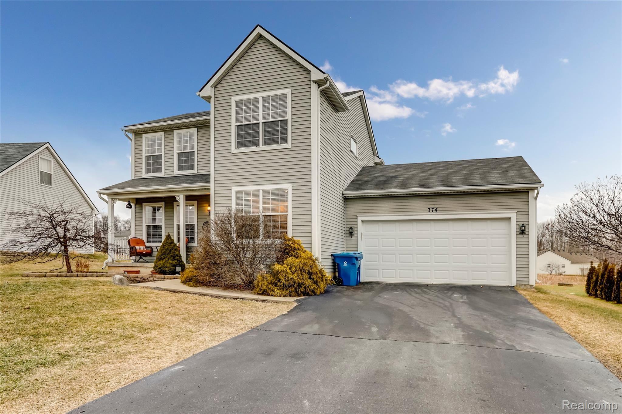 774 Dewars Street Howell, MI 48843 - Photo 2 of 24 774 Dewars St Howell, MI -2-FULL.jpg