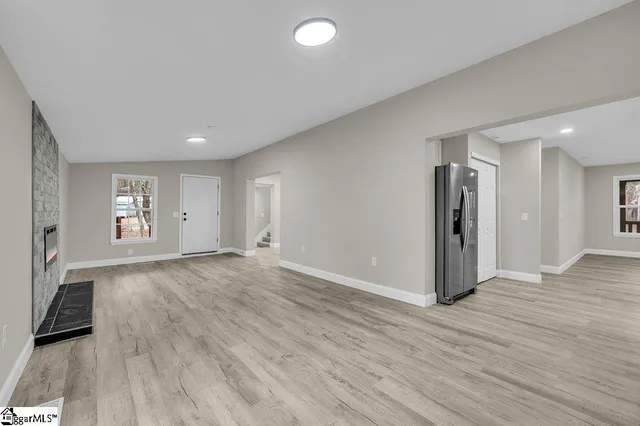 $299,000 | 135 Commercial Circle, Westminster, SC 29693