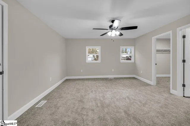 $299,000 | 135 Commercial Circle, Westminster, SC 29693