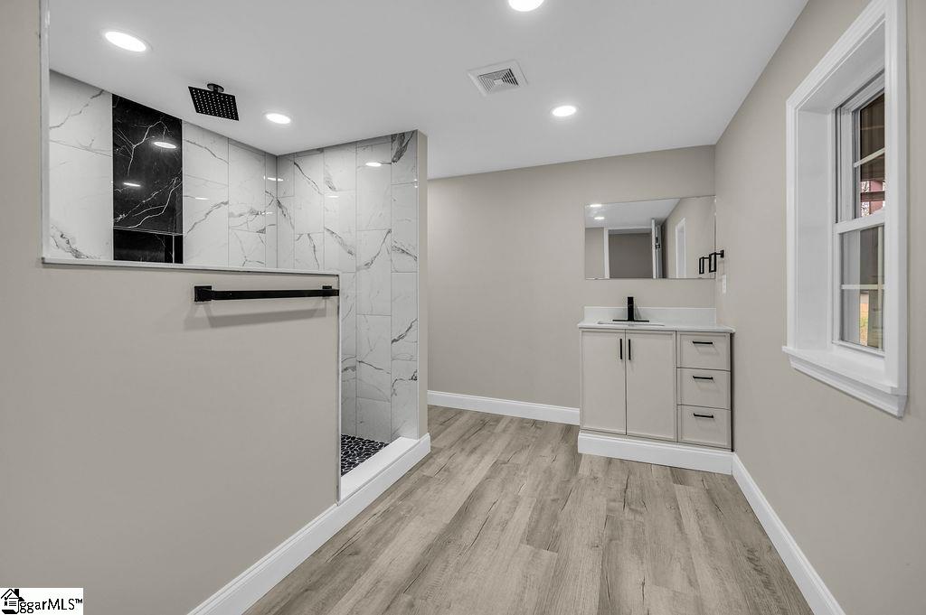 135 Commercial Circle Westminster, SC 29693 - Photo 21 of 35