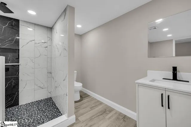 $299,000 | 135 Commercial Circle, Westminster, SC 29693