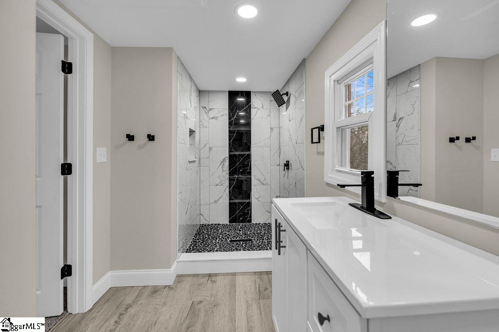 135 Commercial Circle Westminster, SC 29693 - Photo 28 of 35