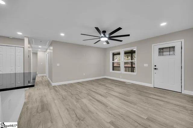 $299,000 | 135 Commercial Circle, Westminster, SC 29693