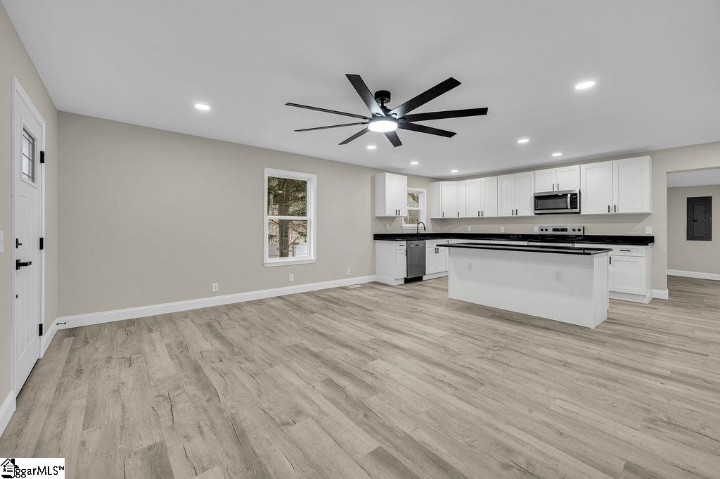 135 Commercial Circle Westminster, SC 29693 - Photo 5 of 35