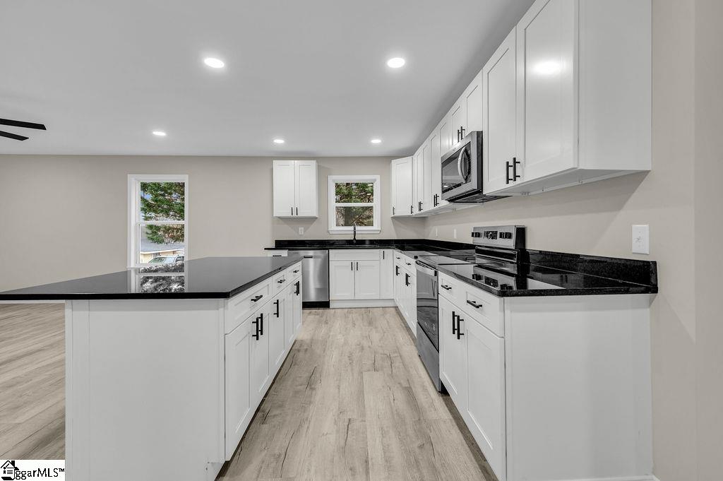 135 Commercial Circle Westminster, SC 29693 - Photo 9 of 35