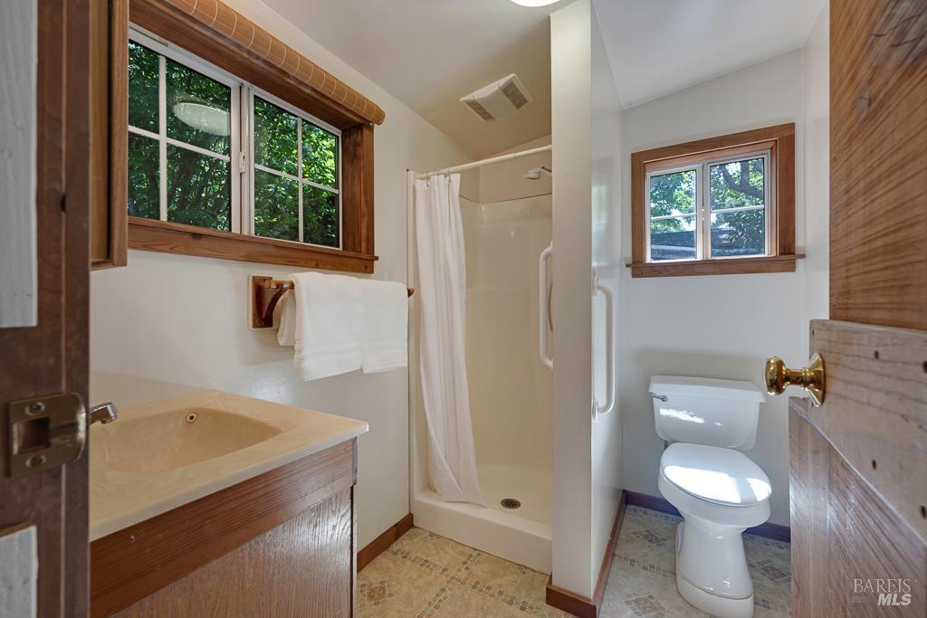 90 Laurel View Way Inverness, CA 94937 - Photo 13 of 37