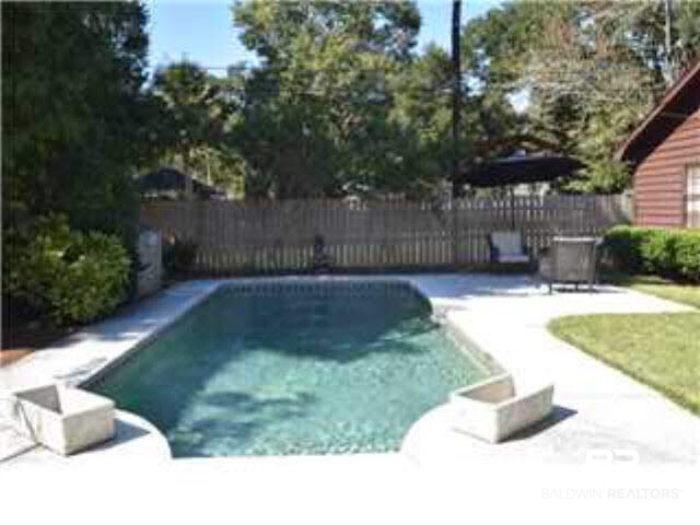 211 Woodlands Avenue Mobile, AL 36607 - Photo 4 of 25