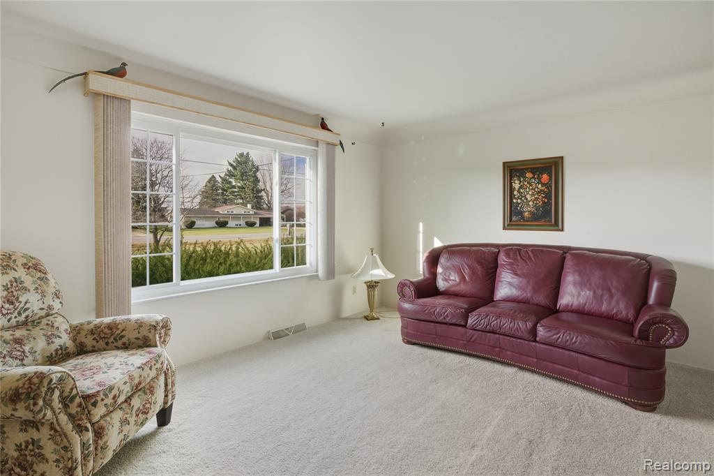 5134 North Jennings Road Flint, MI 48504 - Photo 8 of 44 Gallery Image 8
