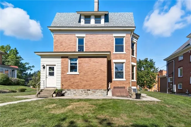 $4,250 | 65 Academy Avenue, Pittsburgh, PA 15228