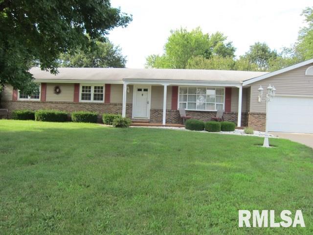 325 Lincoln Road Canton, IL 61520 - Photo 3 of 30 Gallery Image 3