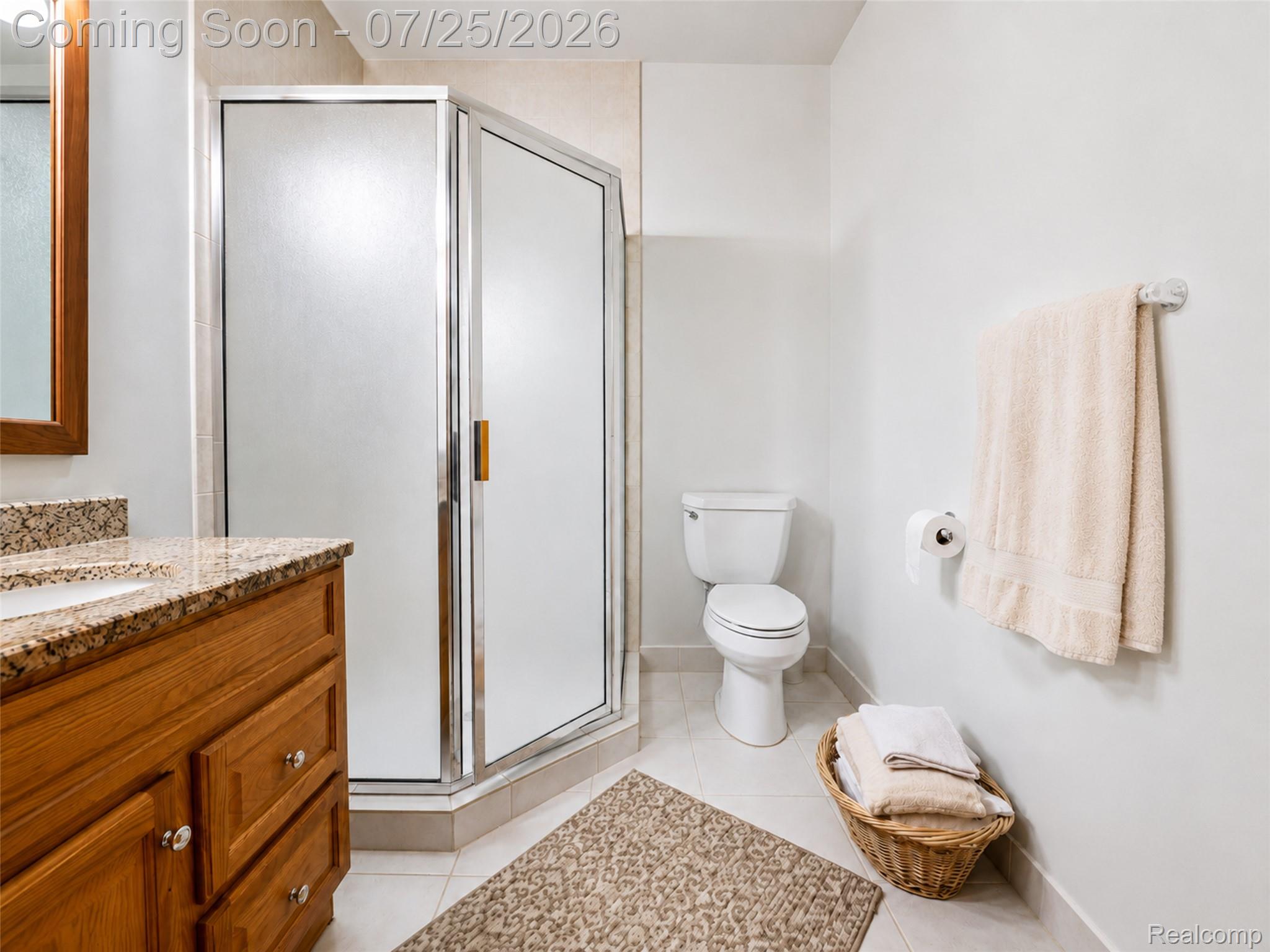 3757 Bendelow Road Rochester, MI 48307 - Photo 46 of 56 Combined Bath B.jpg