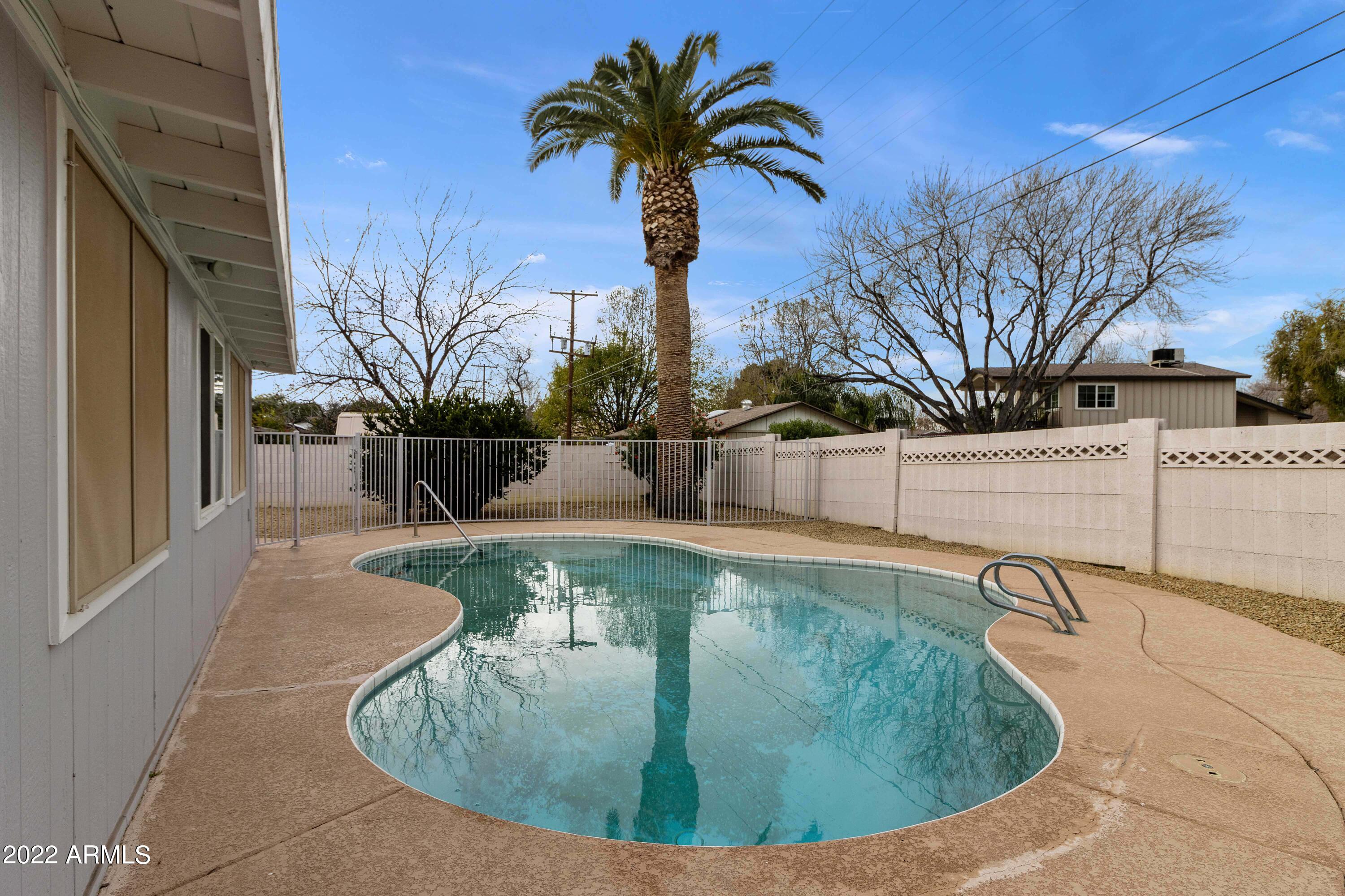 3660 North 52nd Street Phoenix, AZ 85018 - Photo 12 of 37 Pool