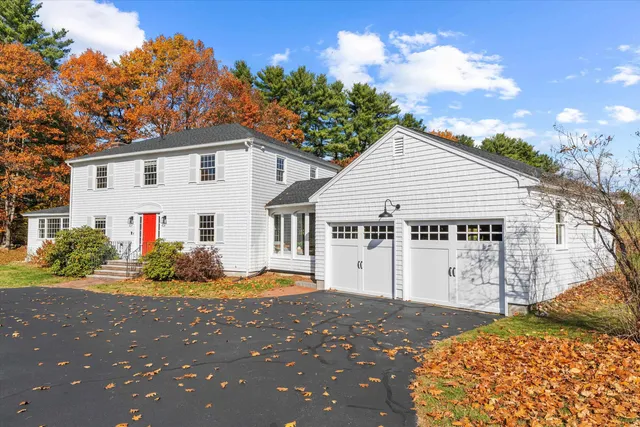 $760,000 | 490 Page Road, Bow, NH 03304