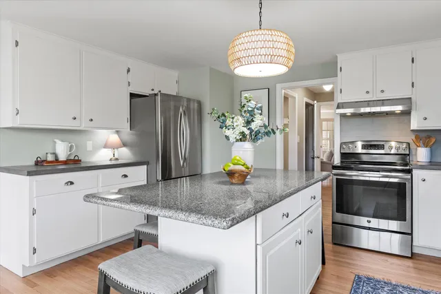 $760,000 | 490 Page Road, Bow, NH 03304