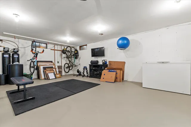 $760,000 | 490 Page Road, Bow, NH 03304