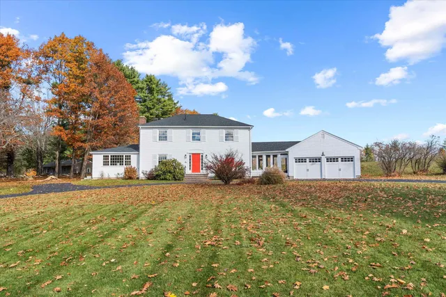 $760,000 | 490 Page Road, Bow, NH 03304