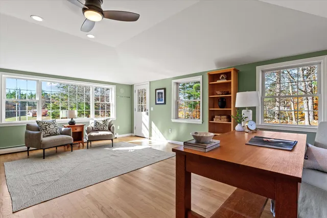 $760,000 | 490 Page Road, Bow, NH 03304