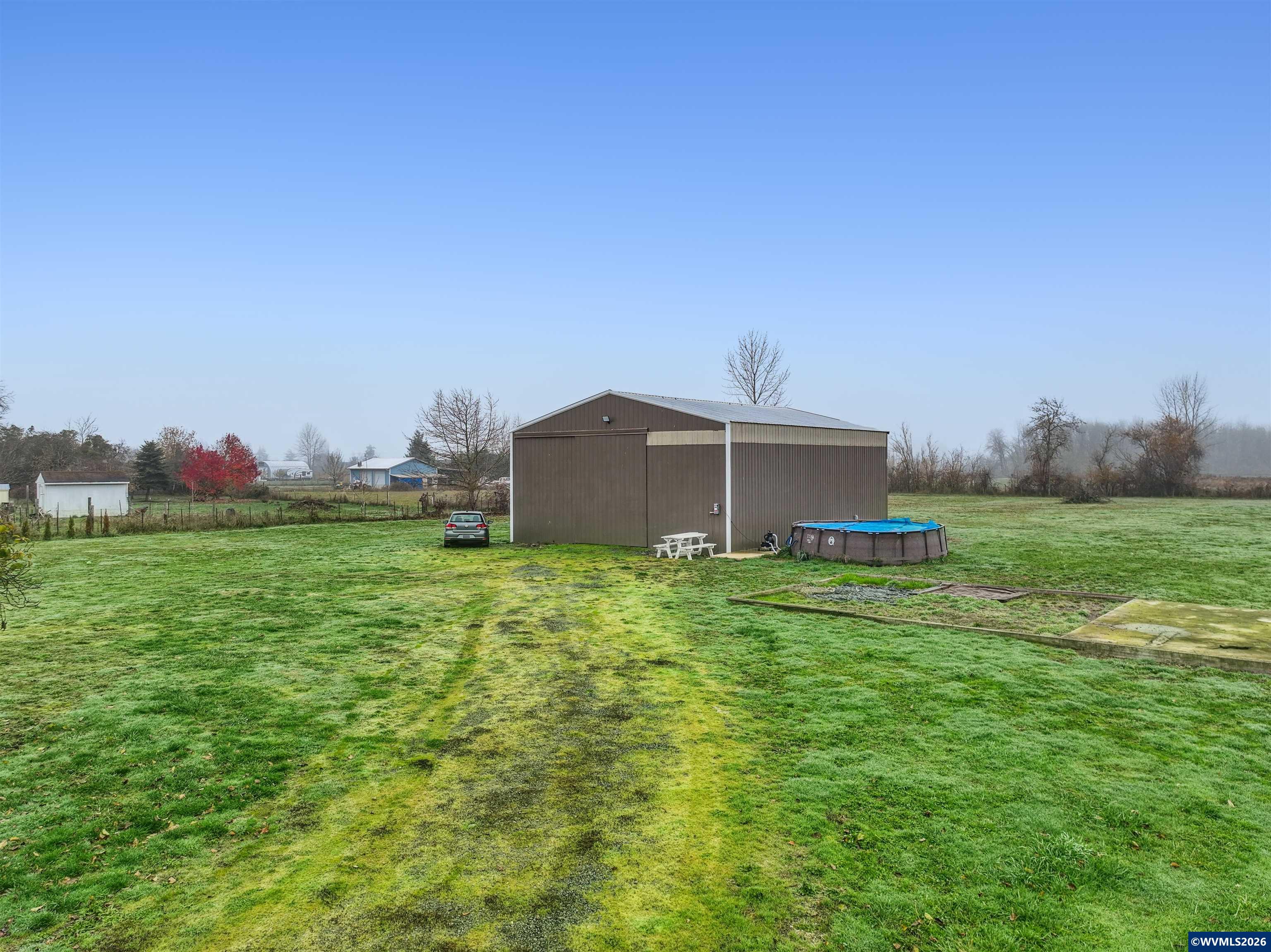 2690 Stoltz Hill Road Lebanon, OR 97355 - Photo 3 of 22