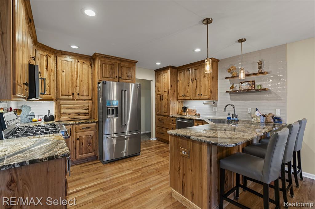 4278 Springwood Fenton, MI 48430 - Photo 15 of 80